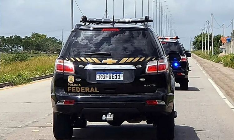Policial: Polícia Federal deflagra operação contra desvio de quase R$ 1 milhão na Caixa Econômica Federal