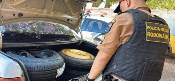 POLICIAL: PRE realiza apreensão de contrabando de 124 pneus.