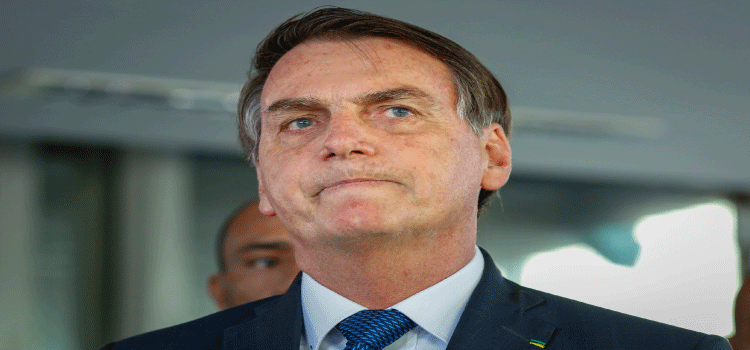 POLÍTICA: Em última live do mandato, Bolsonaro comenta explosivo plantado em caminhão e diz que 'nada justifica tentativa de ato terrorista' em Brasília.