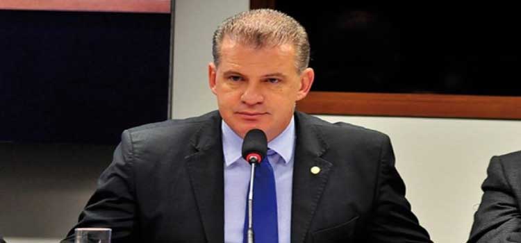 POLÍTICA: Mesa diretiva mantém Evandro Roman como deputado