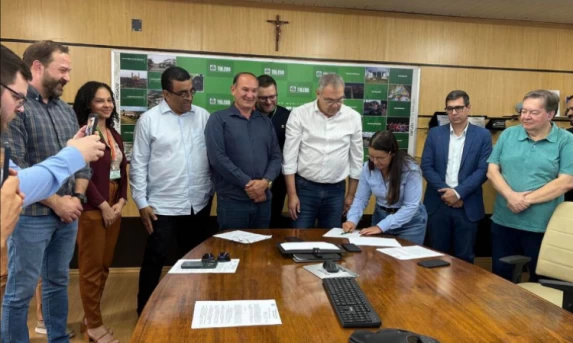 Prefeitura de Toledo reajusta vale-alimentação dos servidores municipais para R$ 800
