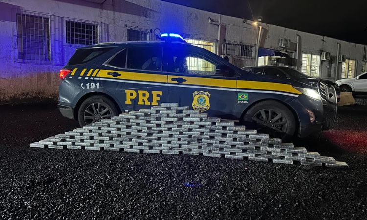 PRF apreende mais de 130 quilos de cocaína em carreta na BR-277, em Virmond