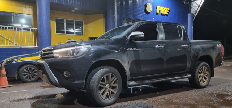 PRF em Guaíra recupera veículos momentos após roubo.