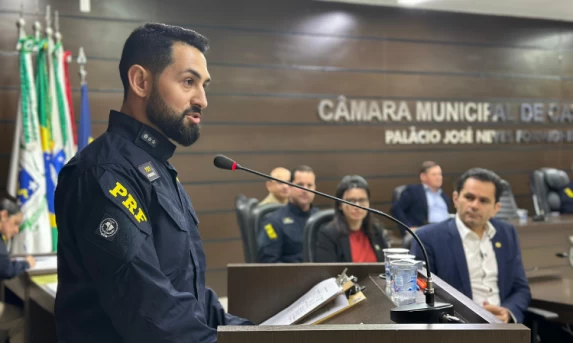 PRF realiza Solenidade de Transmissão de Comando em Cascavel (PR)