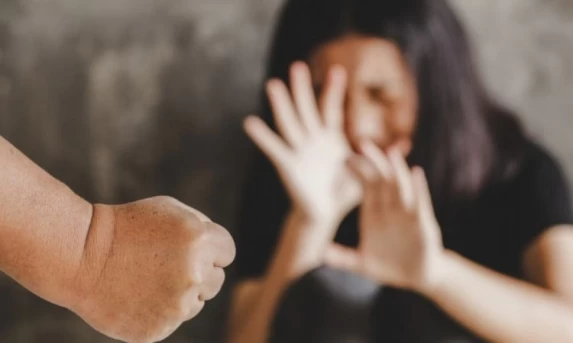 PROPOSTA NO SENADO QUER TORNAR INELEGÍVEIS CONDENADOS POR VIOLÊNCIA DOMÉSTICA