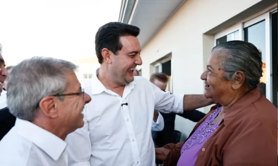 Ratinho Junior visita Condomínio do Idoso em Cascavel; complexo recebeu R$ 6,9 milhões em investimentos