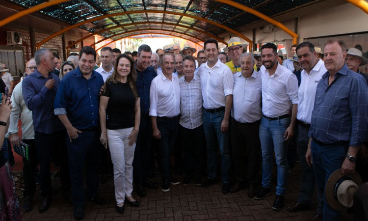 Ratinho Junior visita Show Rural com governadores do Mato Grosso do Sul e de Roraima