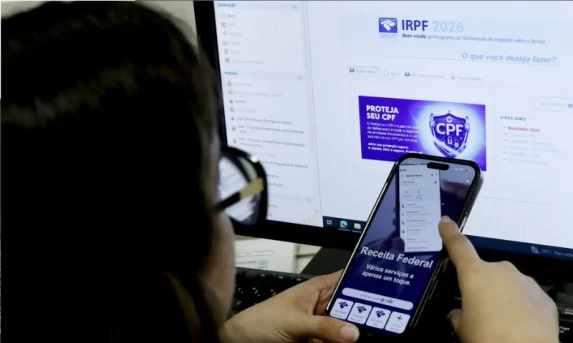 Receita abre consulta ao maior lote da história de restituição do Imposto de Renda nesta terça-feira (23)