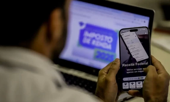 Receita abre na sexta consulta a maior lote de restituição da história