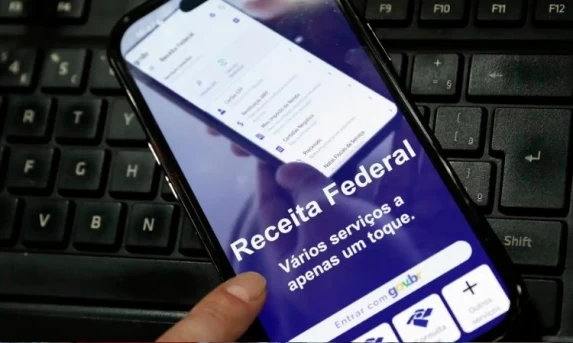 Receita Federal paga nesta sexta (29) o maior lote de restituição da história; R$ 16 bilhões serão injetados na economia