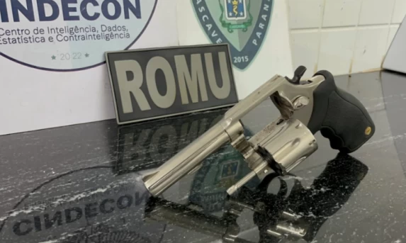 ROMU da Guarda Municipal apreende revólver e prende homem próximo a CMEI no bairro Pacaembu, em Cascavel