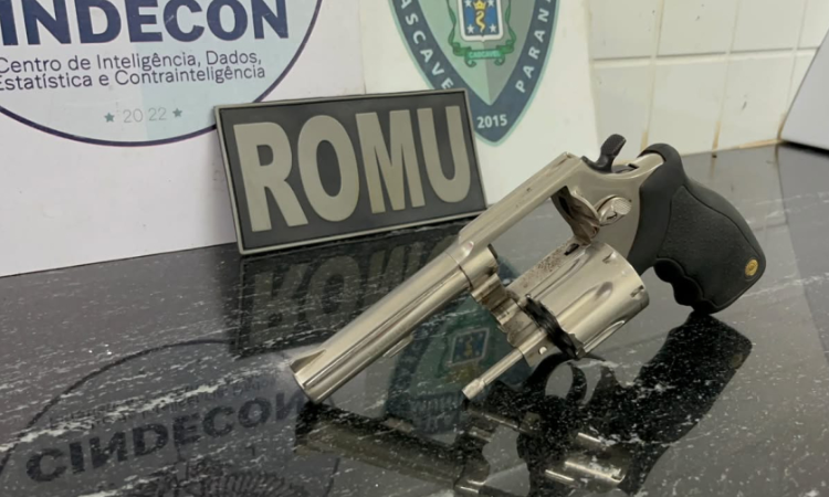 ROMU da Guarda Municipal apreende revólver e prende homem próximo a CMEI no bairro Pacaembu, em Cascavel
