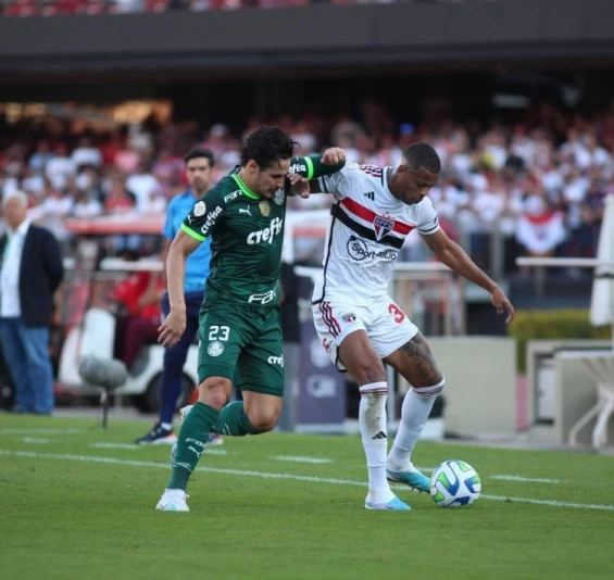 São Paulo e Palmeiras se reencontram com desfalques após polêmica em 2022.
