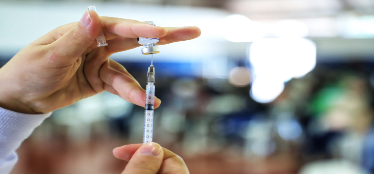 SAÚDE: Paraná se prepara para nova fase de imunização contra a Covid-19.