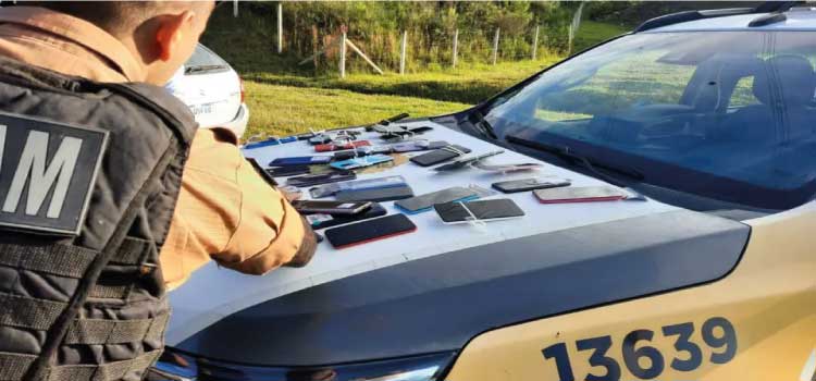 SEGURANÇA PÚBLICA: Perseguição e 3 mortes em São José dos Pinhais após roubo de loja de celulares em Joinville