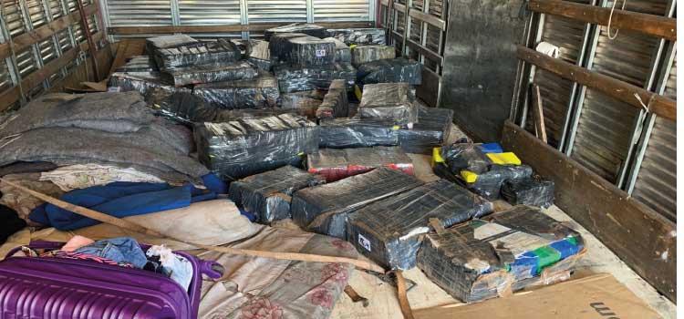 SEGURANÇA PÚBLICA:PRF apreende caminhão baú carregado com drogas na BR-163, em Lindoeste