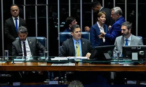 Senado aprova novo marco para o licenciamento ambiental no país