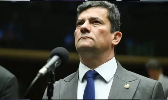 Sérgio Moro é eleito governador do Paraná no primeiro turno