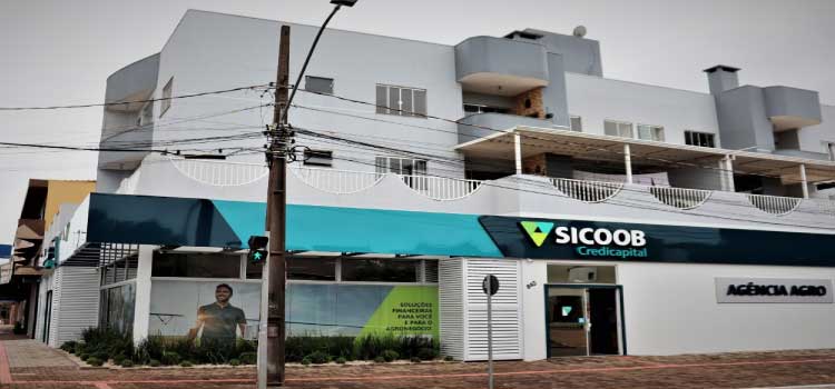 Sicoob Credicapital inaugura primeiro escritório especializado em agronegócio em Cascavel