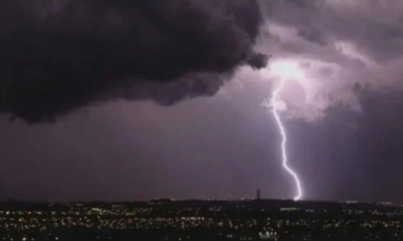 Simepar e Inmet emitem alerta para novas tempestades em todo o Paraná até sexta-feira