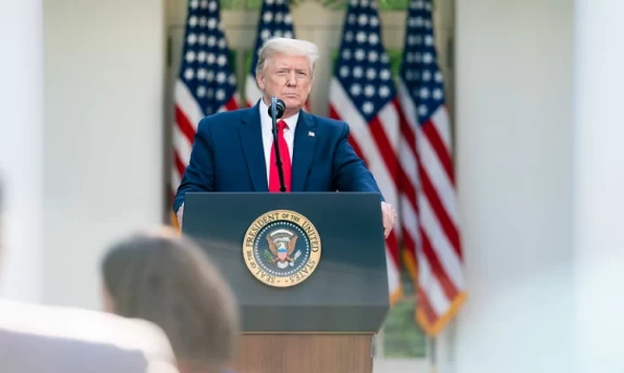 Soja brasileira pode ajudar o PIB brasileiro após tarifas de Trump; entenda o porquê