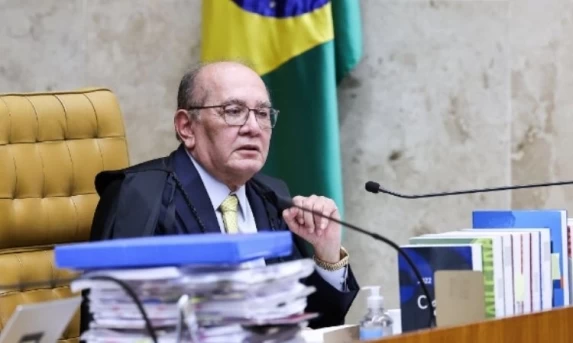 STF FORMA MAIORIA PARA MANTER AFASTAMENTO DA CÚPULA DA PF, MAS GILMAR MENDES PEDE VISTA