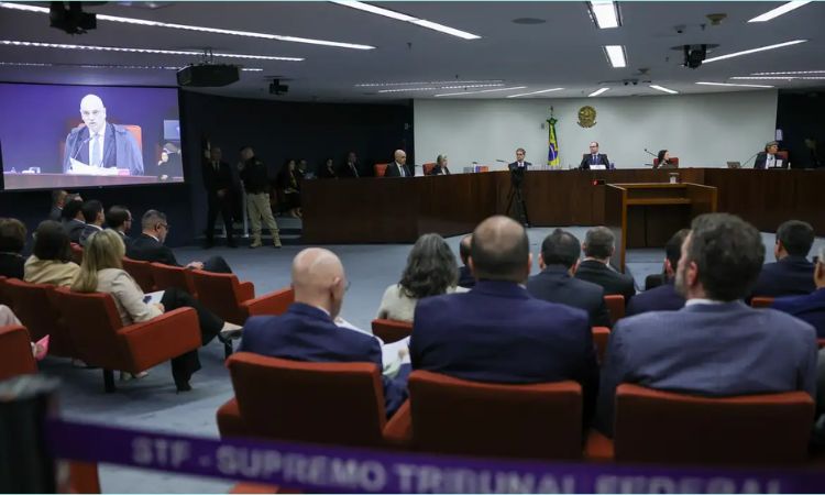 STF retoma julgamento de Bolsonaro e aliados no núcleo 1 da trama golpista