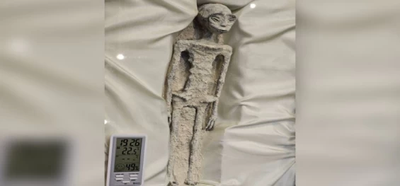 Supostos corpos de extraterrestres são exibidos em audiência no Congresso do México.