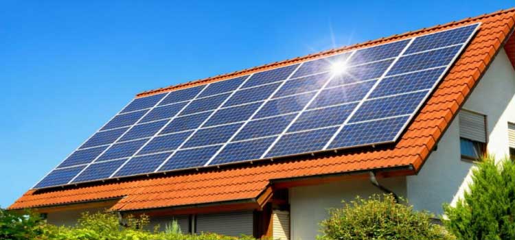 TECNOLOGIA: Energia Solar, benefícios que vão além da economia.