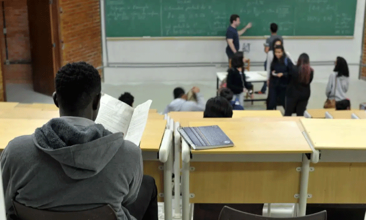 Terminam amanhã inscrições para bolsas do Prouni.