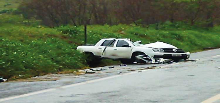 TRÂNSITO: Condutor de caminhonete com placa de Ourinhos morre em grave acidente na BR-272, em Guaíra