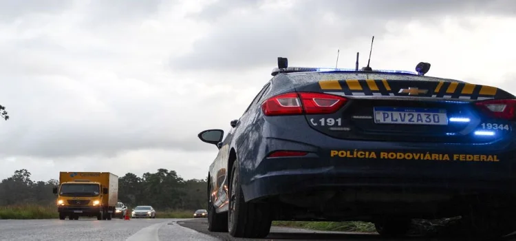 TRÂNSITO: Polícia Rodoviária inicia Operação Nossa Senhora de Aparecida nas estradas federais