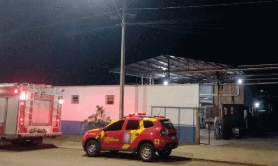 Vinte casas são evacuadas após vazamento de amônia em empresa de Laranjeiras do Sul